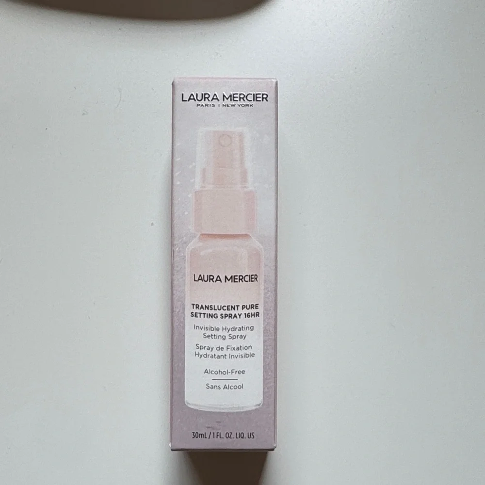 Laura Mercier Translucent Pure Setting Spray 16Hr